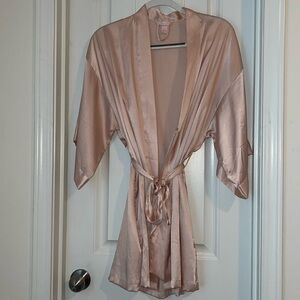 Victoria’s Secret pink silk robe! Size S/M. Only worn twice